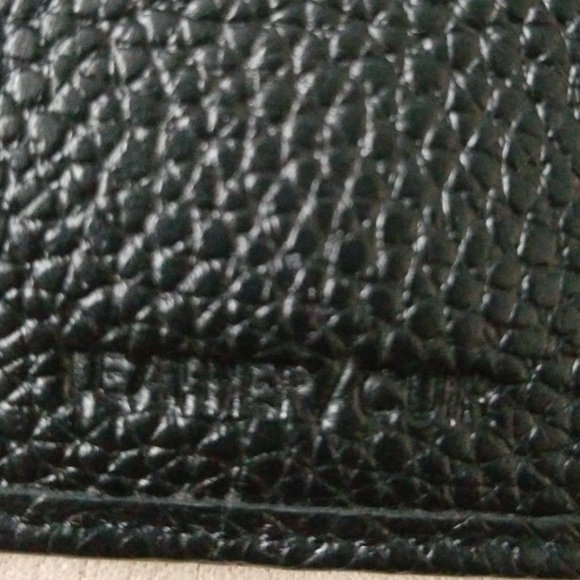 Calvin Klein embossed sig black leather bifold wlt - Picture 5 of 5